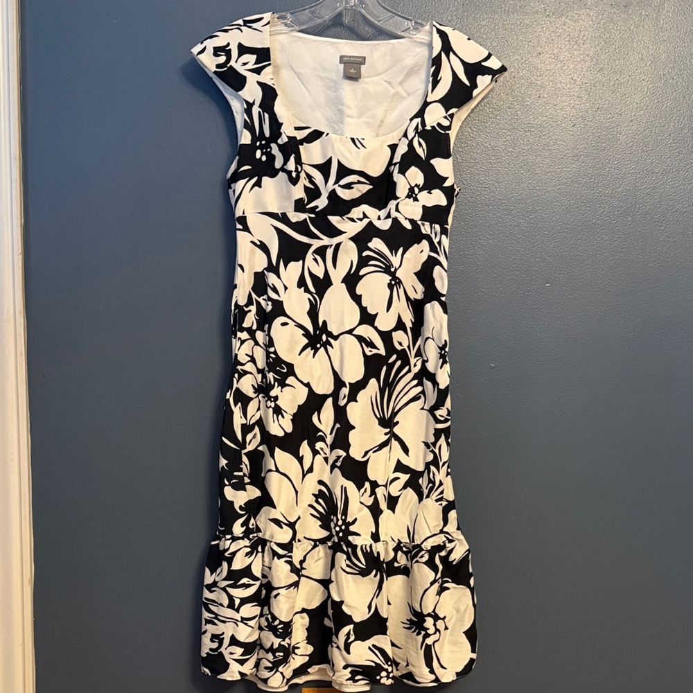 Ann Taylor Black and White Floral Midi Dress